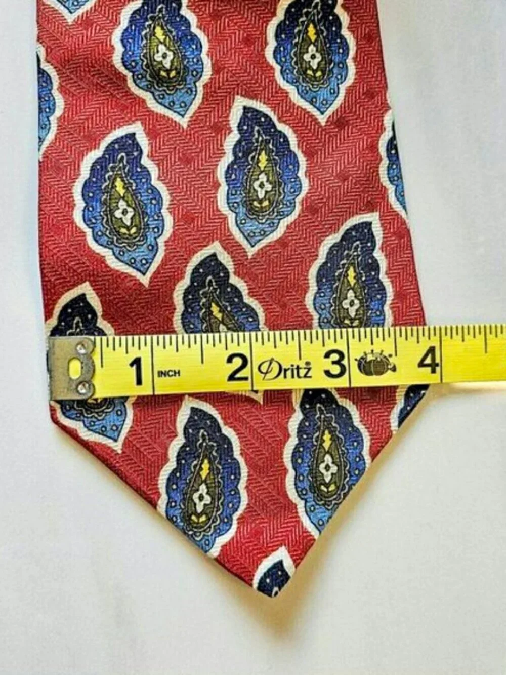 Vintage Villa Bugatti 100% Silk Paisley Medallion Tie